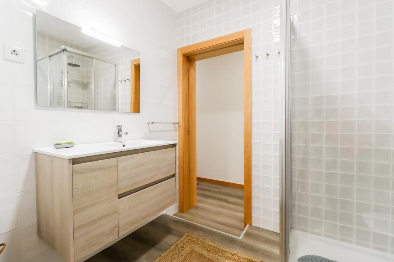 Tiana Apartment - City Centre With Terrace Виана-ду-Каштелу Экстерьер фото
