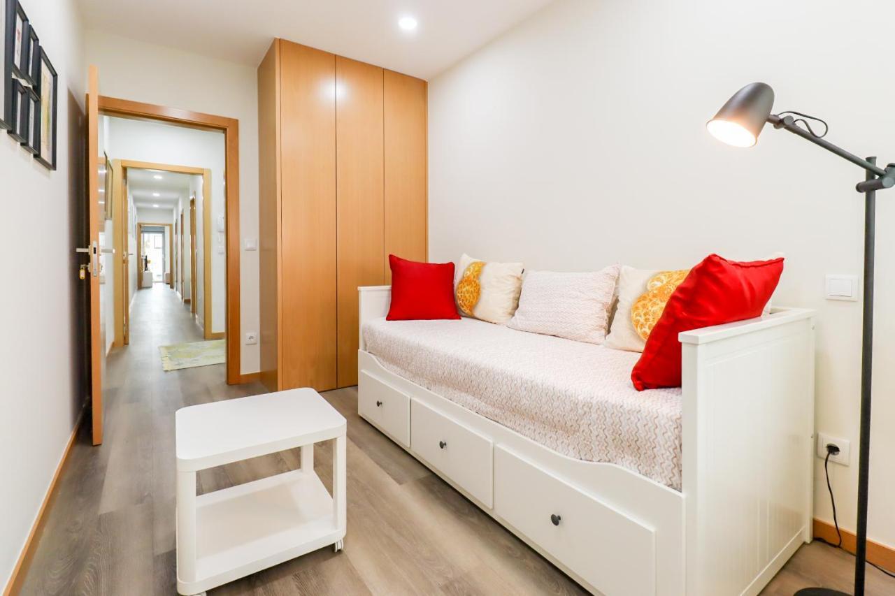 Tiana Apartment - City Centre With Terrace Виана-ду-Каштелу Экстерьер фото